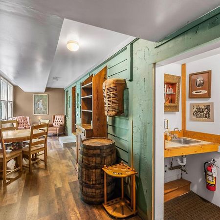 Whiskey Ridge Lodge, A Restored 1940S Gem, 2 Mins From Downtown, Breathtaking City Views, Custom Game Room, And Spacious Elegance Gatlinburg Zewnętrze zdjęcie