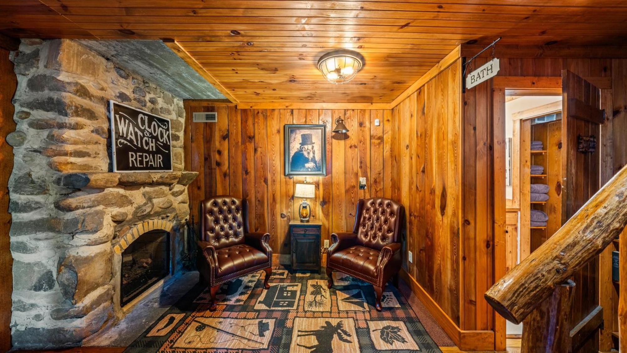 Whiskey Ridge Lodge, A Restored 1940S Gem, 2 Mins From Downtown, Breathtaking City Views, Custom Game Room, And Spacious Elegance Gatlinburg Zewnętrze zdjęcie