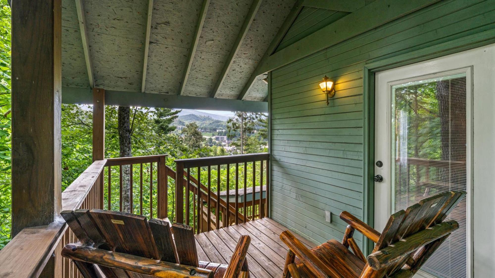 Whiskey Ridge Lodge, A Restored 1940S Gem, 2 Mins From Downtown, Breathtaking City Views, Custom Game Room, And Spacious Elegance Gatlinburg Zewnętrze zdjęcie