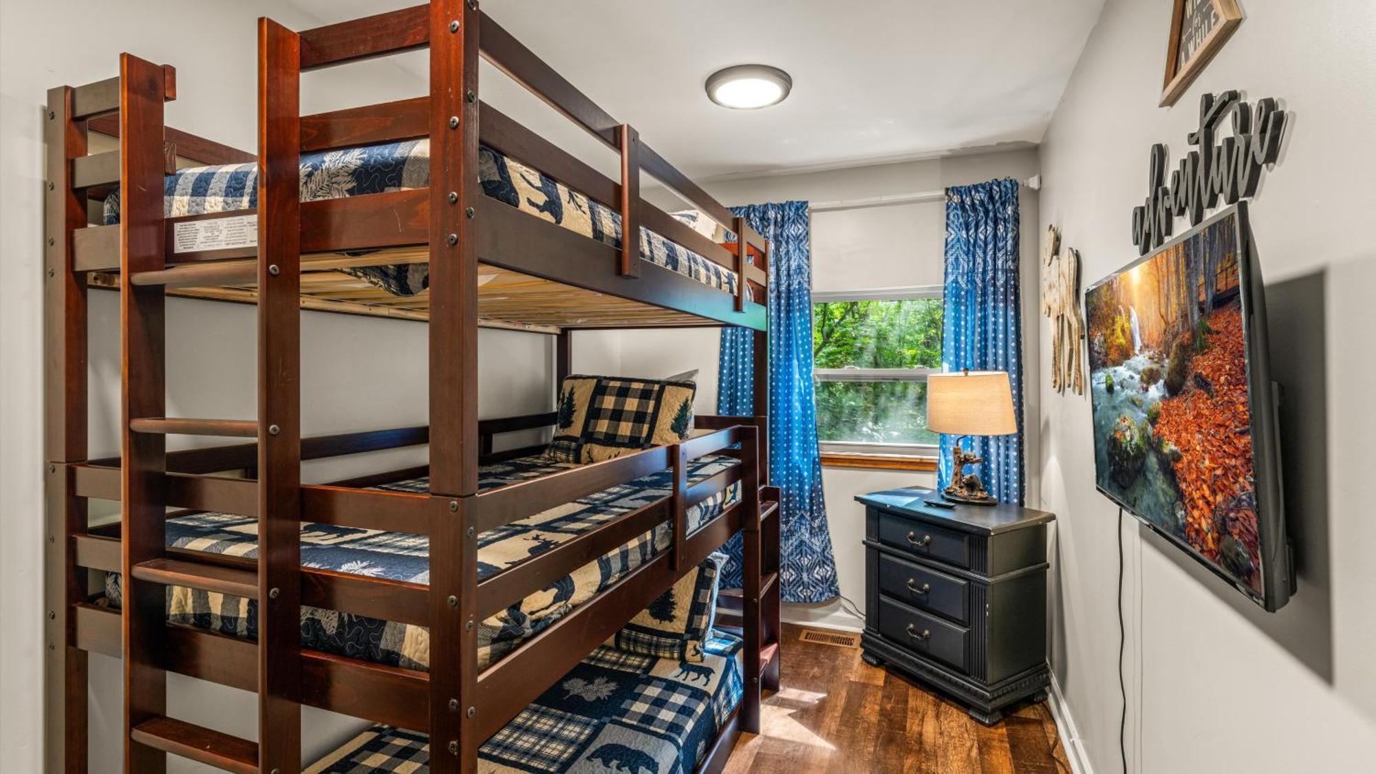 Whiskey Ridge Lodge, A Restored 1940S Gem, 2 Mins From Downtown, Breathtaking City Views, Custom Game Room, And Spacious Elegance Gatlinburg Zewnętrze zdjęcie