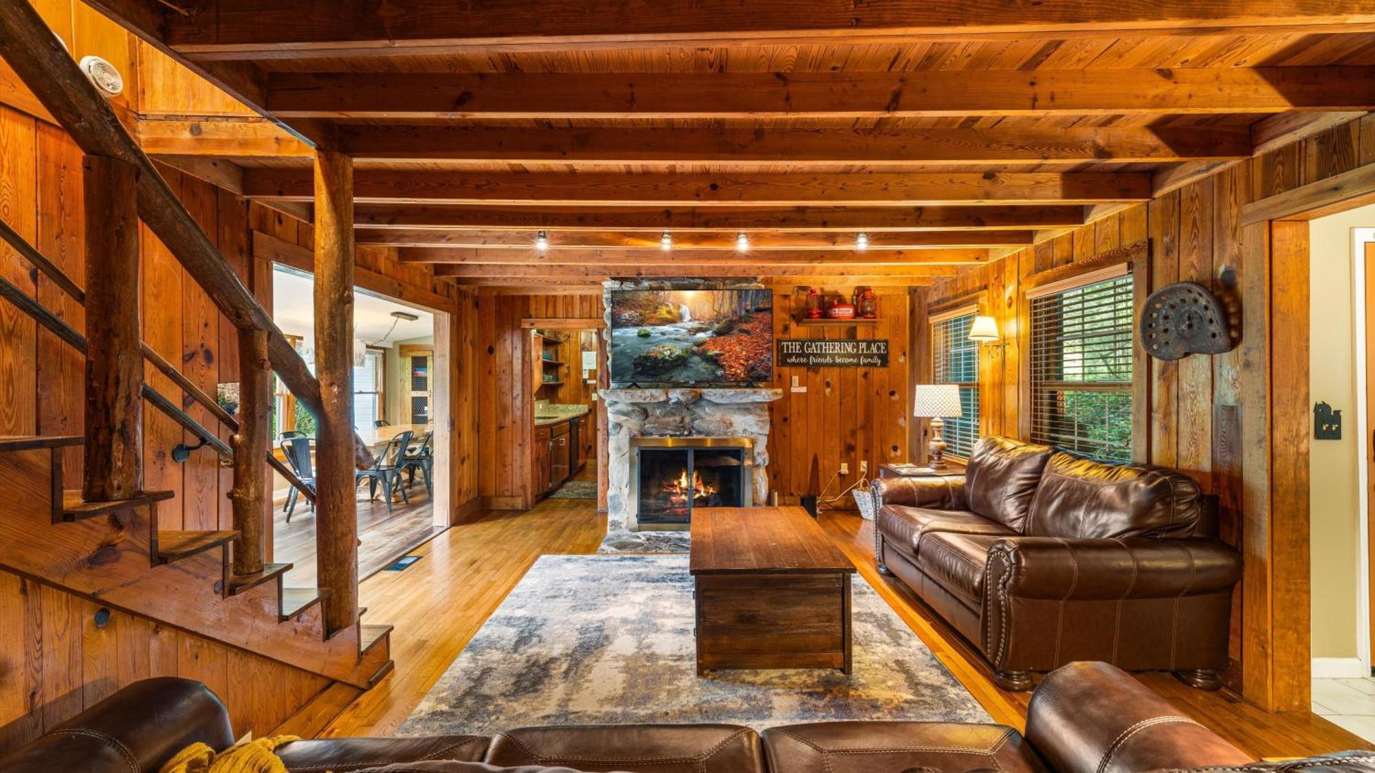 Whiskey Ridge Lodge, A Restored 1940S Gem, 2 Mins From Downtown, Breathtaking City Views, Custom Game Room, And Spacious Elegance Gatlinburg Zewnętrze zdjęcie