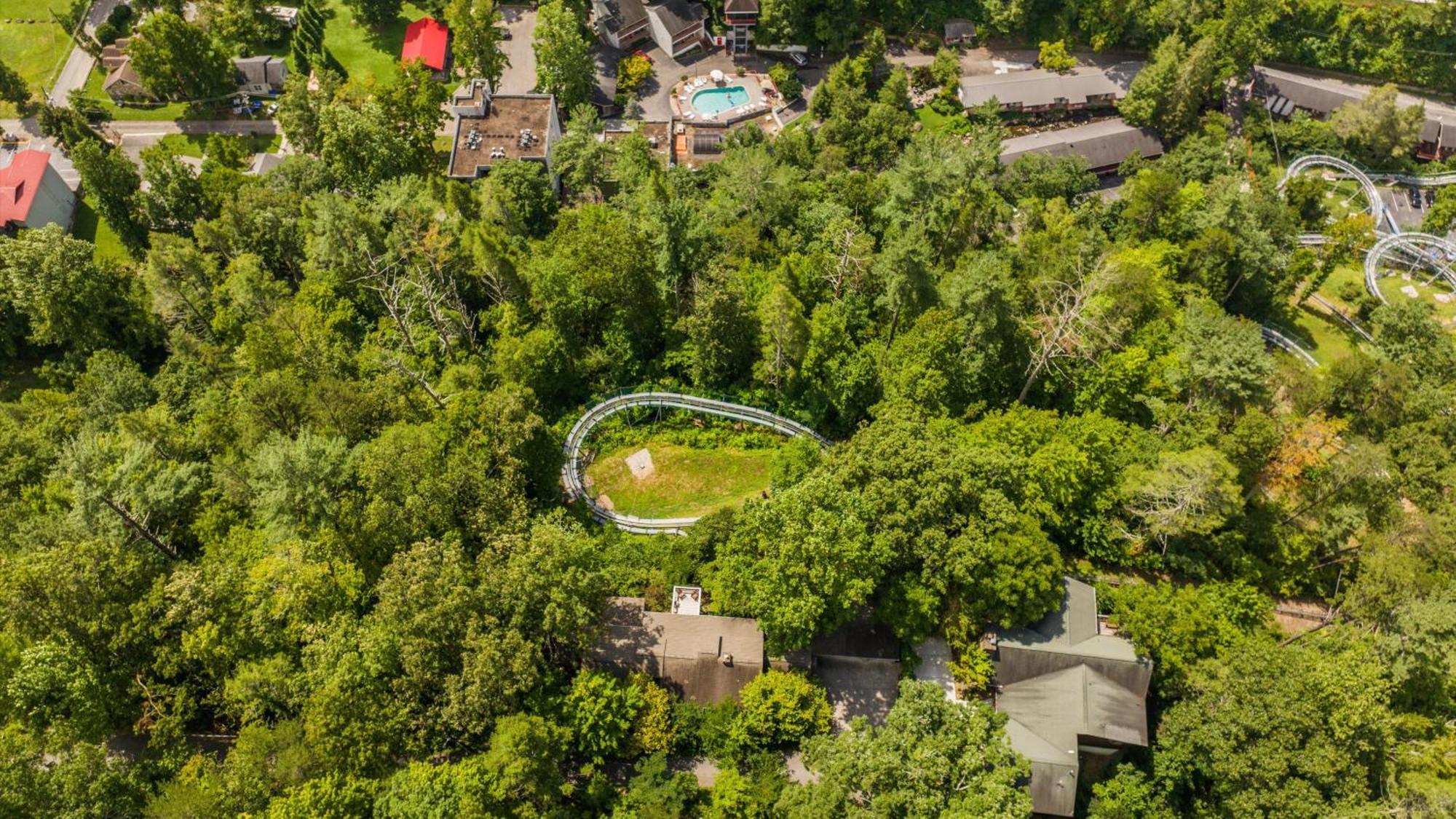 Whiskey Ridge Lodge, A Restored 1940S Gem, 2 Mins From Downtown, Breathtaking City Views, Custom Game Room, And Spacious Elegance Gatlinburg Zewnętrze zdjęcie