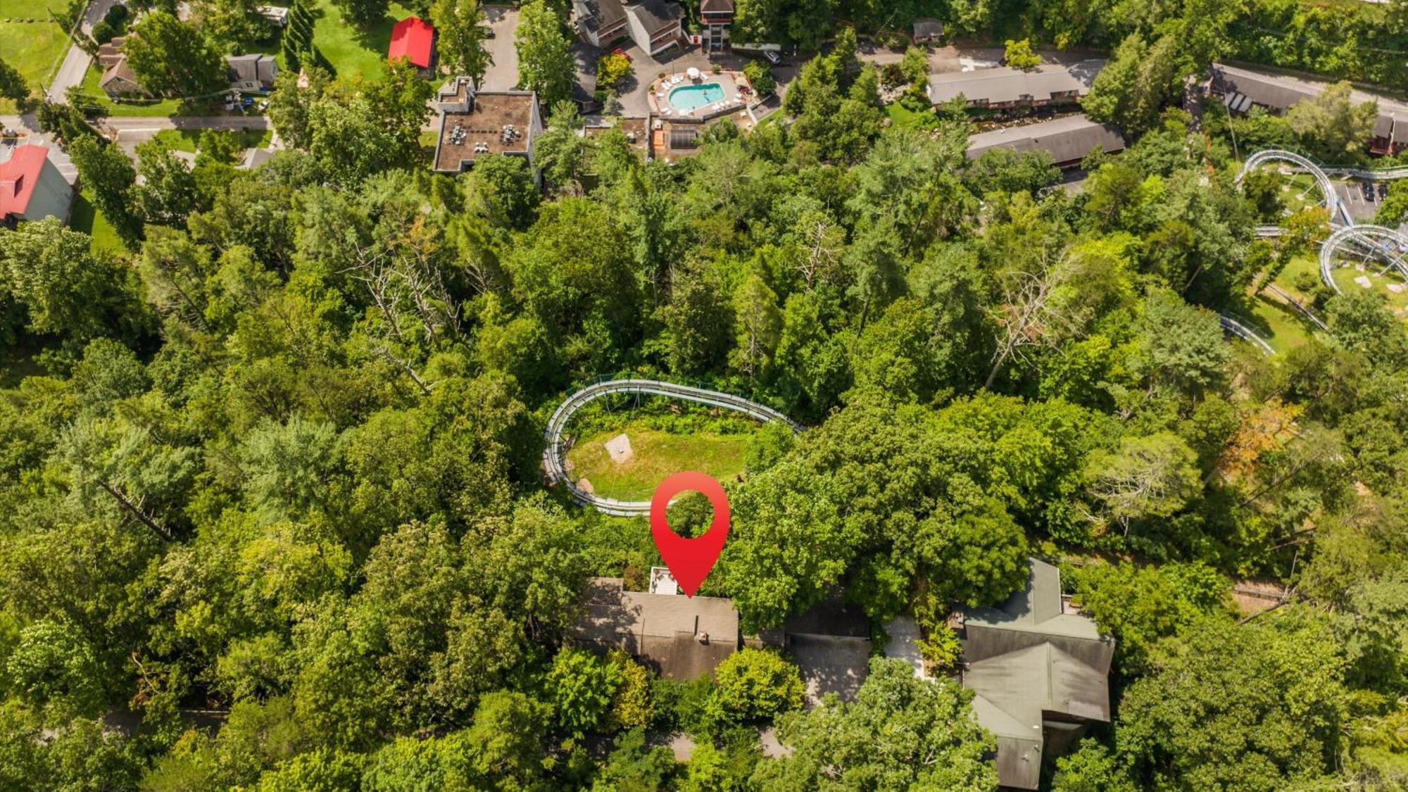 Whiskey Ridge Lodge, A Restored 1940S Gem, 2 Mins From Downtown, Breathtaking City Views, Custom Game Room, And Spacious Elegance Gatlinburg Zewnętrze zdjęcie